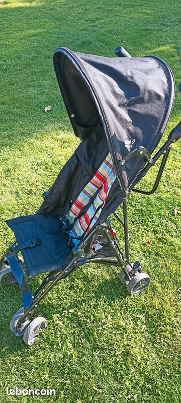 Poussette canne pliable (image 1)