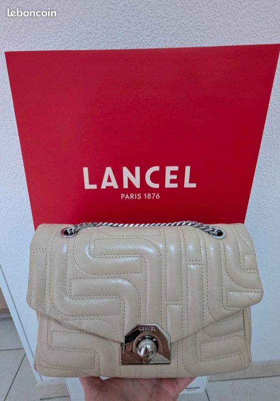 Sac a main matelassé Lancel Accessoires Bagagerie