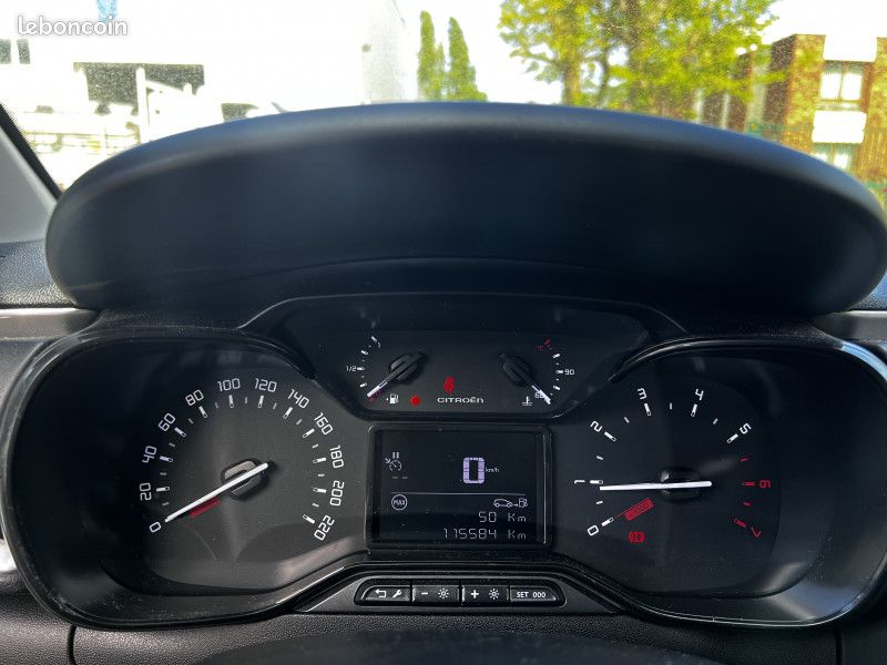 Citroen C3 STE 1.2 PURETECH 82CH S&S FEEL NAV E6.D (image 12)
