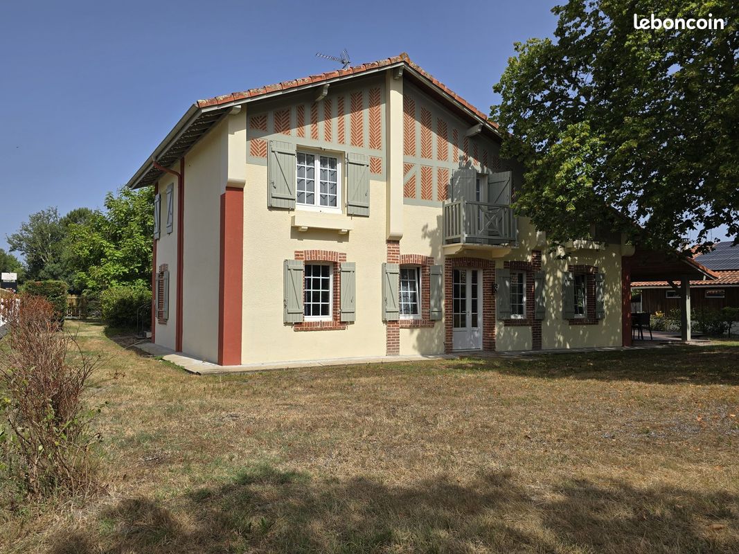 Maison 9 pièces 198 m² · à Léon · 198 m² · 638 600 €