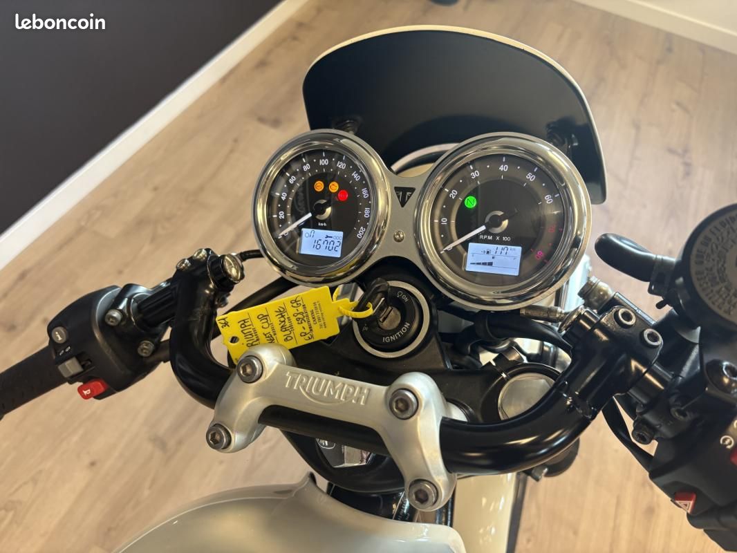 Triumph STREET CUP 900 cm3 (image 4)