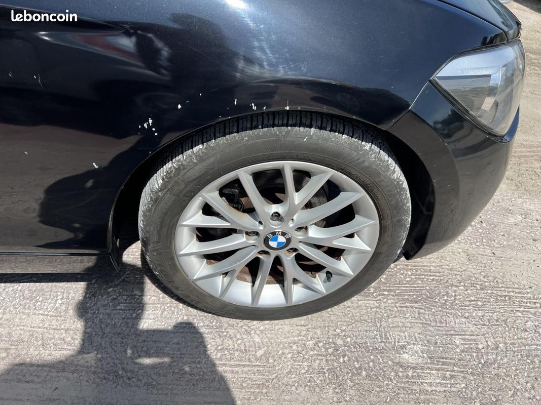BMW SERIE 1 116d BERLINE F20 Lounge 2.0L 115CV (image 14)