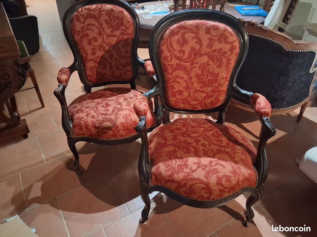3 fauteuils cabriolets de tapissier (image 2)