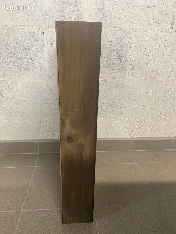 Petit étagère en bois style industriel (image 4)