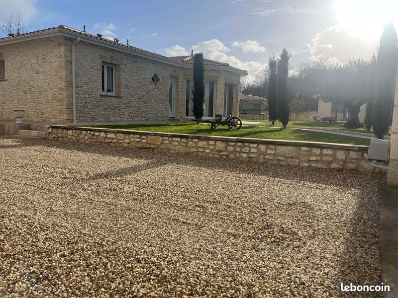 Maison 4 pièces 110 m² · à Saint-Denis-de-Pile · 110 m² · 374 000 €