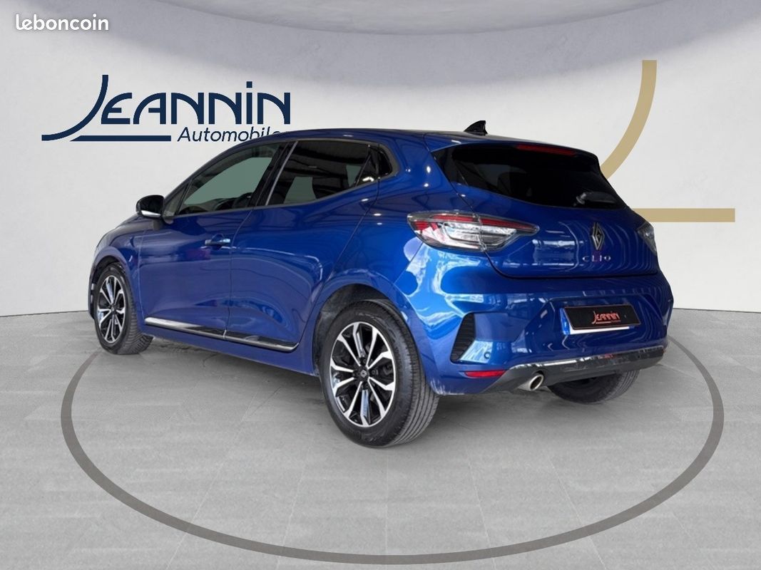RENAULT Clio TCe 90 Techno (image 3)