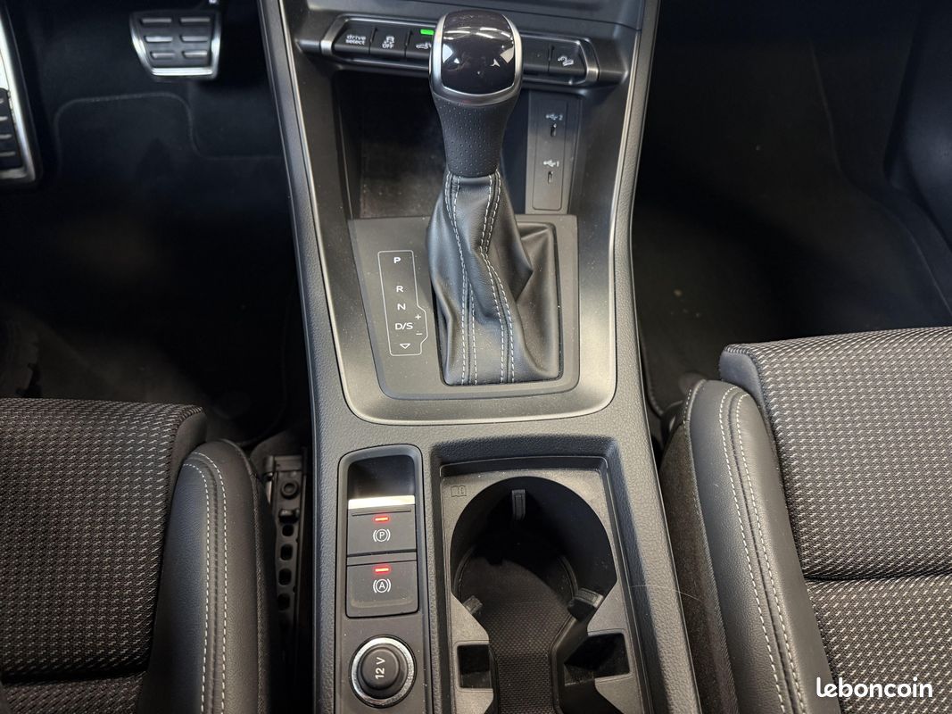 AUDI Q3 45 TFSIe 245 ch S tronic 6 S line (image 26)