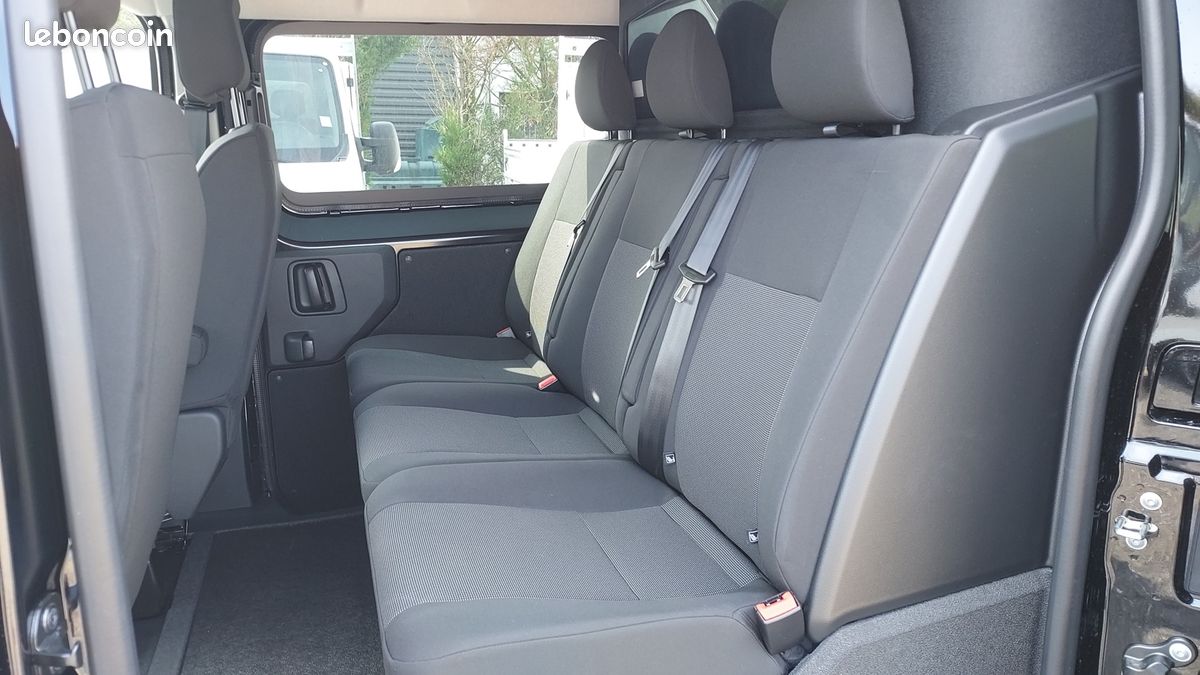 Citroen JUMPY FG BVA 5 PLACES NOIR XL 2.0 BLUEHDI 180CH S&S CABINE APPROFONDIE FIXE PACK PREMIUM CON (image 9)
