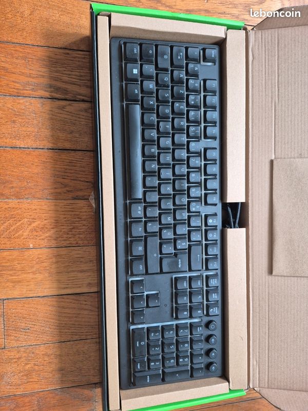 Clavier mécanique Razer ornata v3 (image 2)