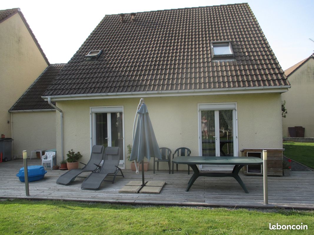 Maison 6 pièces 100 m² · à Villers-Bocage · 100 m² · 740 €