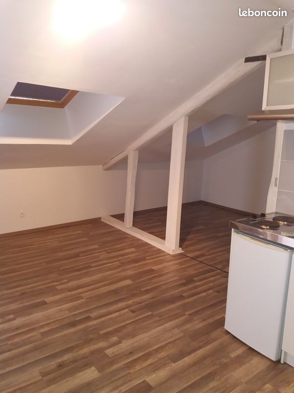 Studio (image 3)
