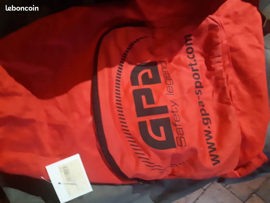 Sac De Transport Pour Casque GPA Riding - Rouge, Excellent état