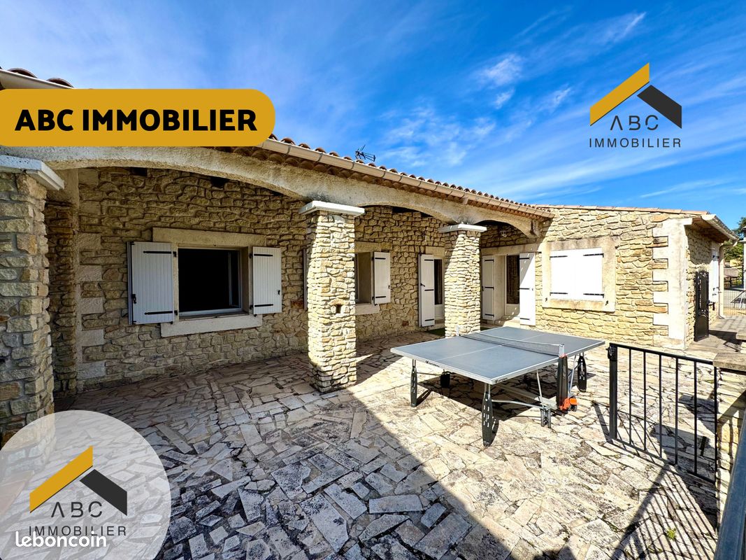 Maison 5 pièces 153 m² · à Mornas · 153 m² · 366 000 €