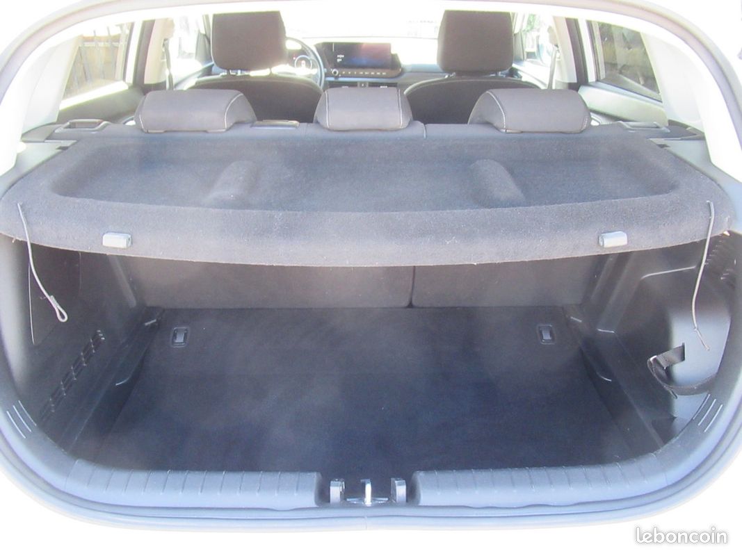 Hyundai I20 1.0 T-GDI 100CH HYBRID CREATIVE (image 12)
