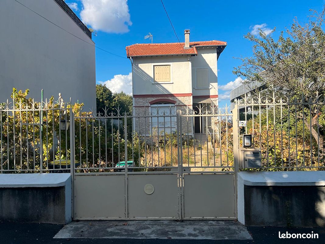 Maison 5 pièces 94 m² · à Combs-la-Ville · 94 m² · 299 000 €