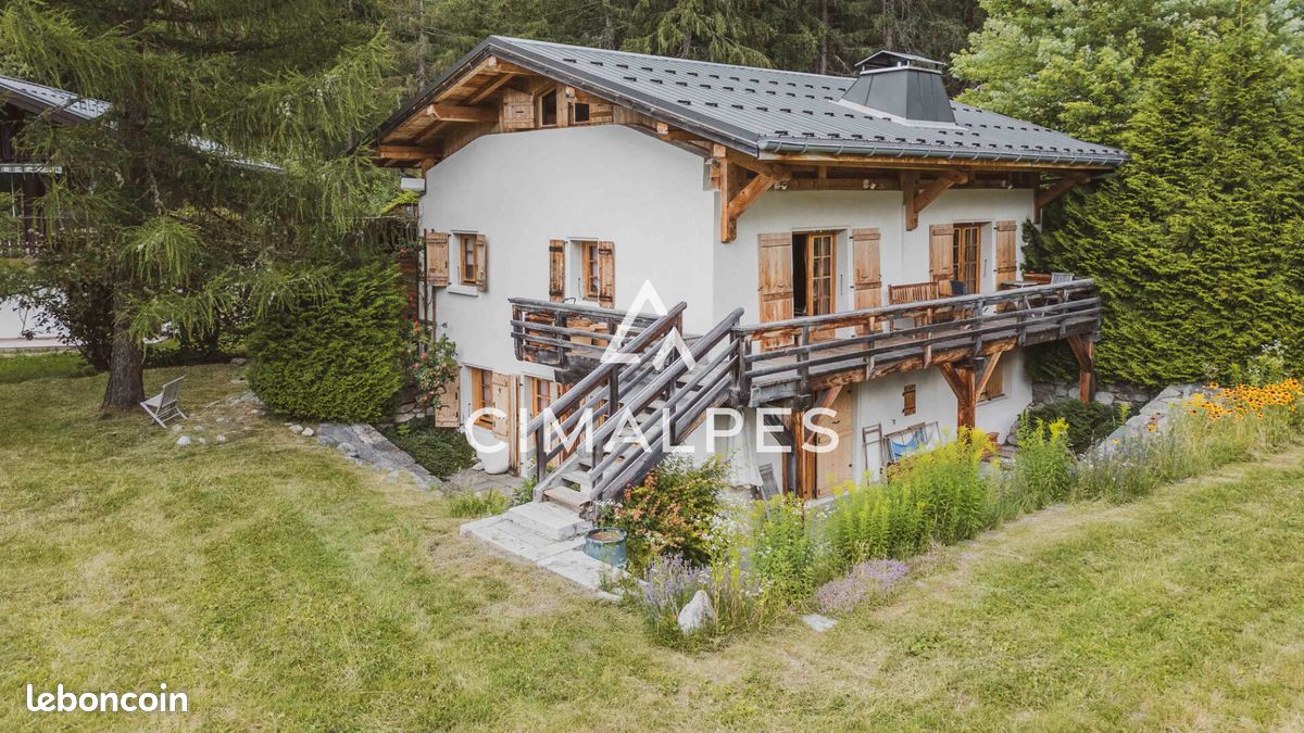 Maison 6 pièces 187 m² · à Chamonix-Mont-Blanc · 187 m² · 2 350 000 €