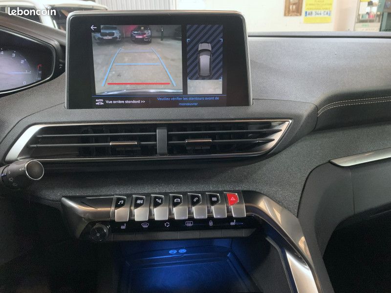 Peugeot 3008 1.6 PURETECH 180CH S&S GT LINE EAT8 (image 20)