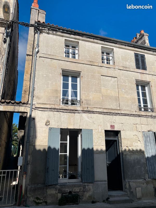 Appartement 2 pièces 33 m² · à Saintes · 33 m² · 610 €/mois