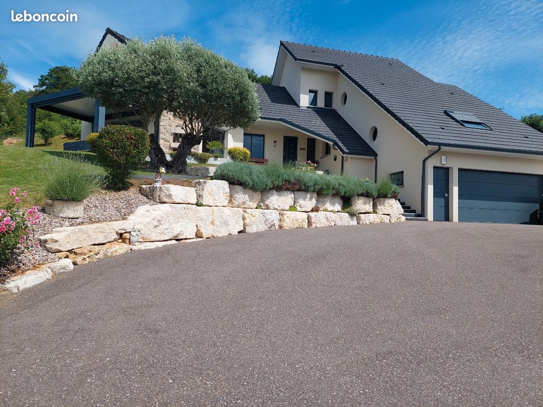 Maison 6 pièces 170 m² · à Navenne · 170 m² · 380 000 €