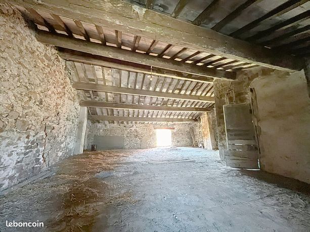 Maison 4 pièces 400 m²