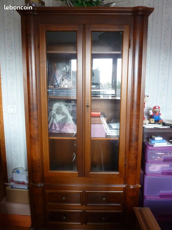 Bibliothèque vitrine en bois de style TBE (image 1)