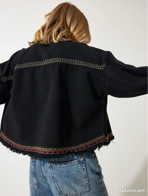 Veste fine noire broderies multicolore (image 3)