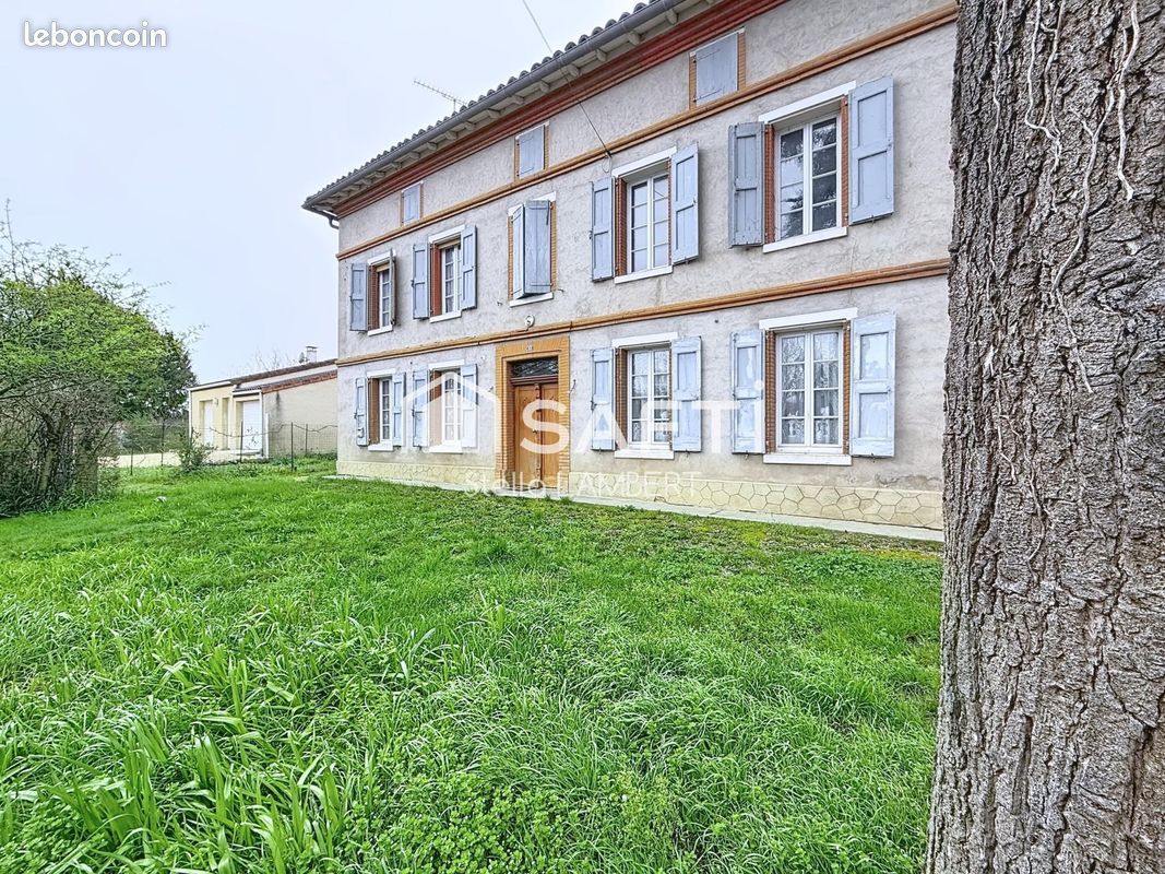 Maison 8 pièces 332 m² · à Rabastens · 332 m² · 610 000 €