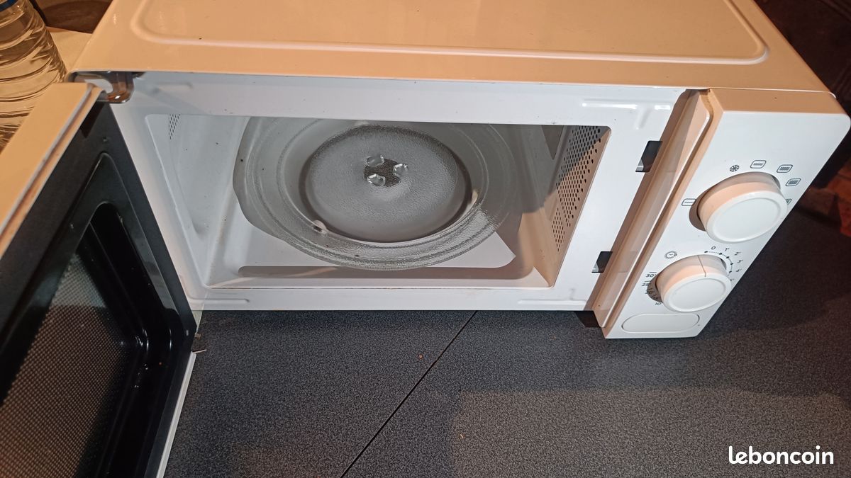 Micro-ondes Black+Decker (image 2)
