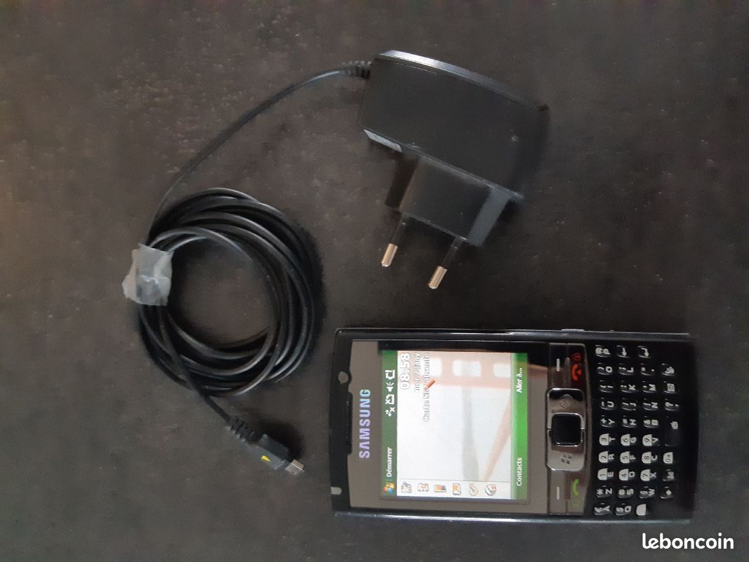 Téléphone "clavier" vintage SAMSUNG (image 3)
