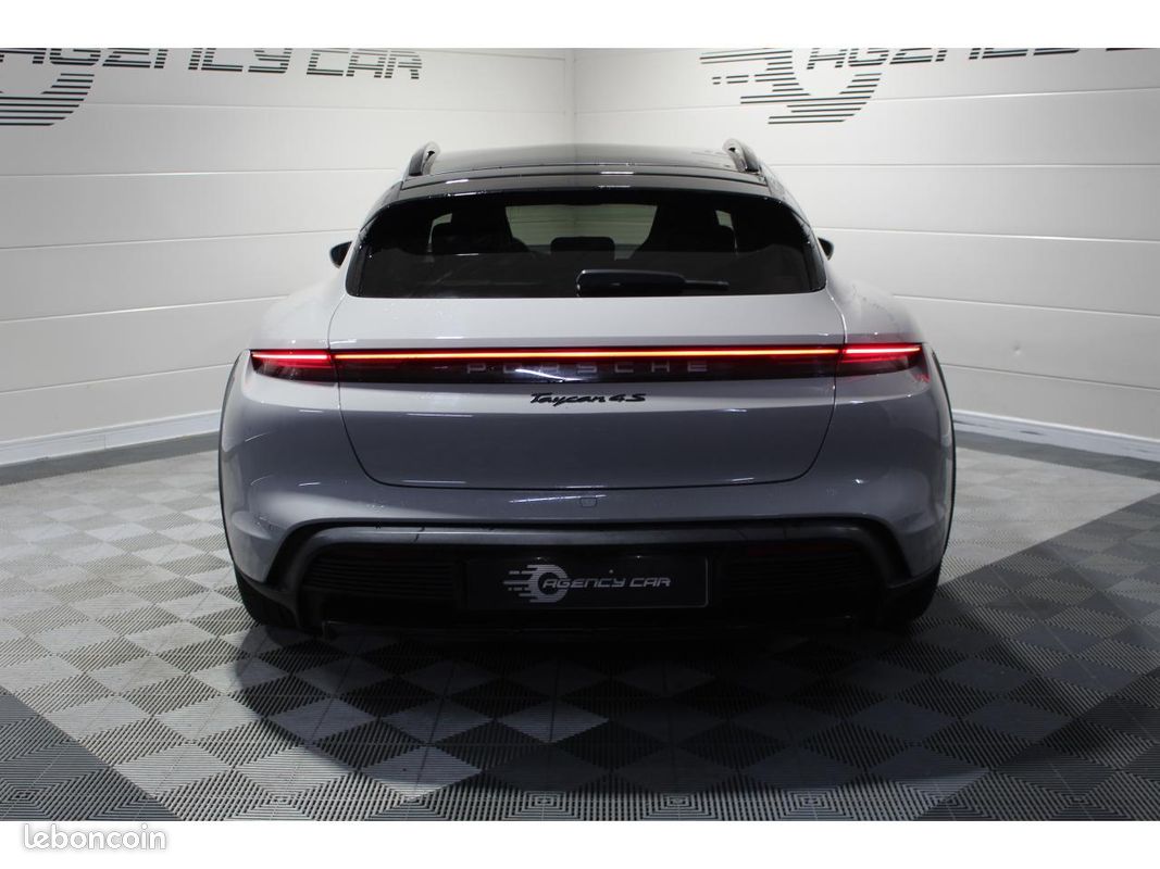 PORSCHE TAYCAN CROSS TURISMO 4S 571 Gris Craie Roues AR directrices (image 20)