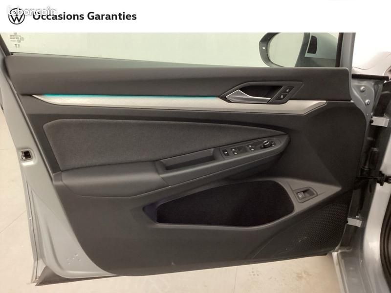 Volkswagen Golf 1.5 eHybrid 204ch VW Edition DSG6 (image 20)