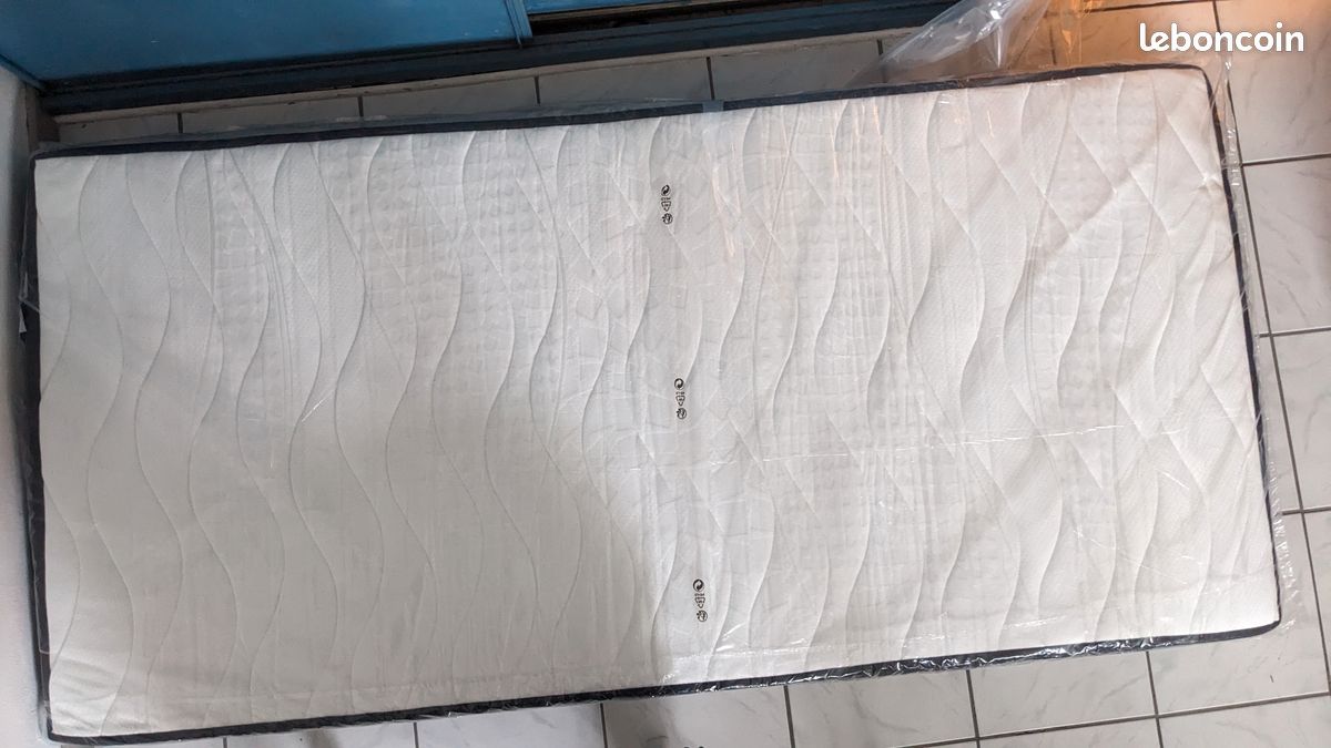 Matelas Neuf BUT 90x190, dans son emballage, marque Dreaméa, ref Gamma 2 (image 4)