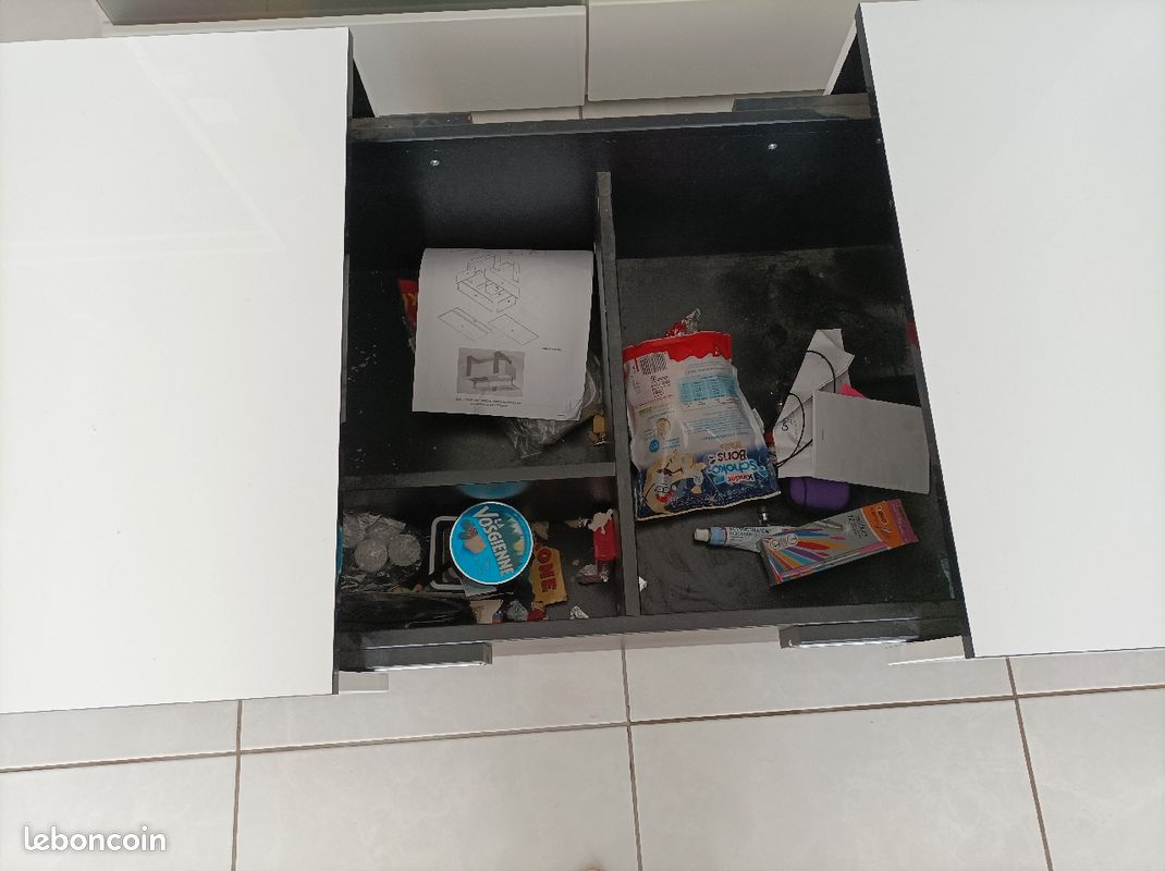 Table basse avec rangement (image 1)