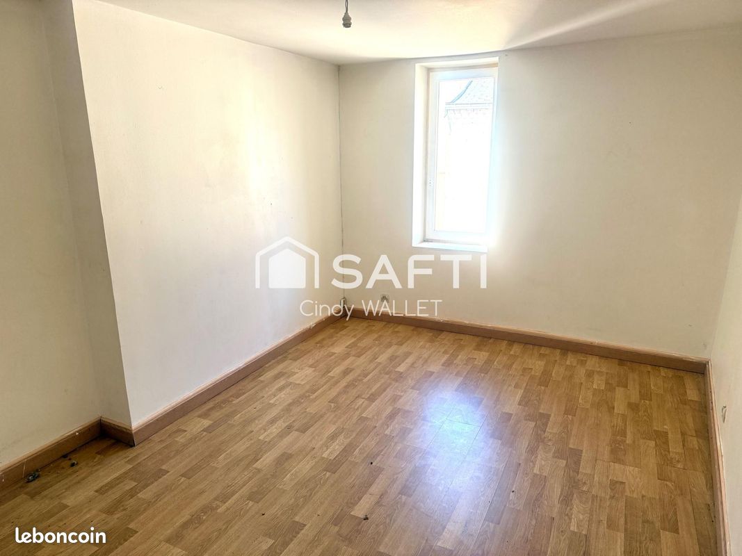 Immeuble 165 m² LAON (image 15)