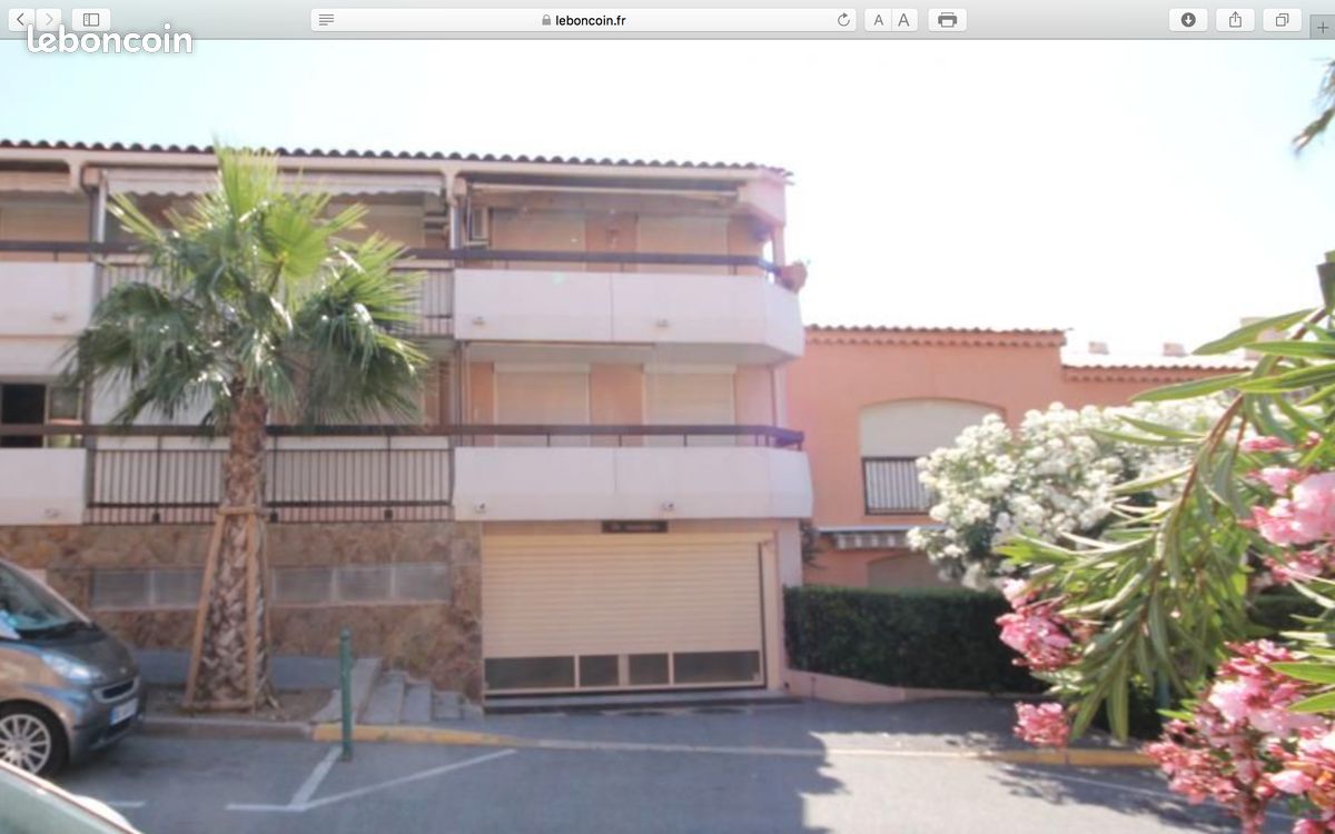 GARAGE Fermé 15 m2 en Ville · à Sainte-Maxime · 200 €/mois