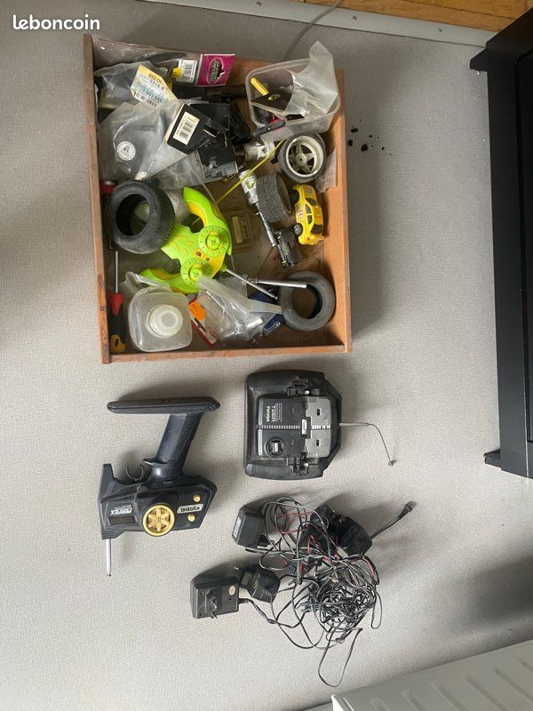Lot De Roues Pour Voiture RC Vintage - Thermique/électrique - Pour Pièces