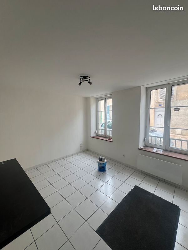 Appartement 1 pièce 28 m² · à Verdun · 28 m² · 350 €