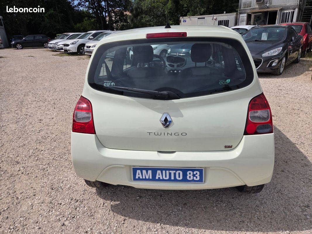 RENAULT TWINGO II 1.2 LEV 16v 75 115g eco2 Dynamique (image 5)