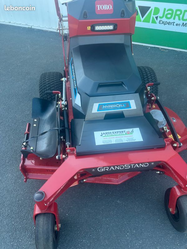 Tondeuse Professionnelle Batterie Toro Revolution GrandStand 132 cm 18850TE (image 4)
