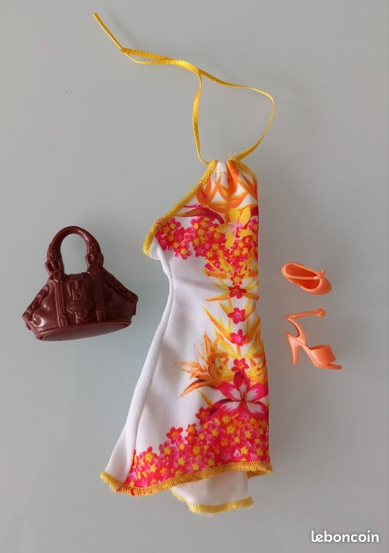 Robe et accessoires Barbie (image 1)