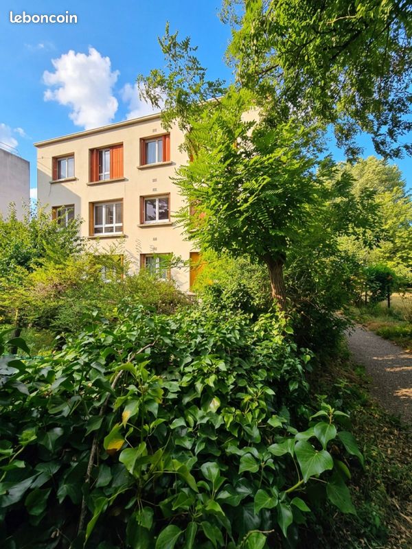 Appartement 2 pièces 52 m² · à Les Pavillons-sous-Bois · 52 m² · 144 000 €