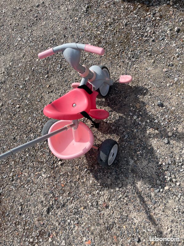 Vélo bébé fille (image 1)