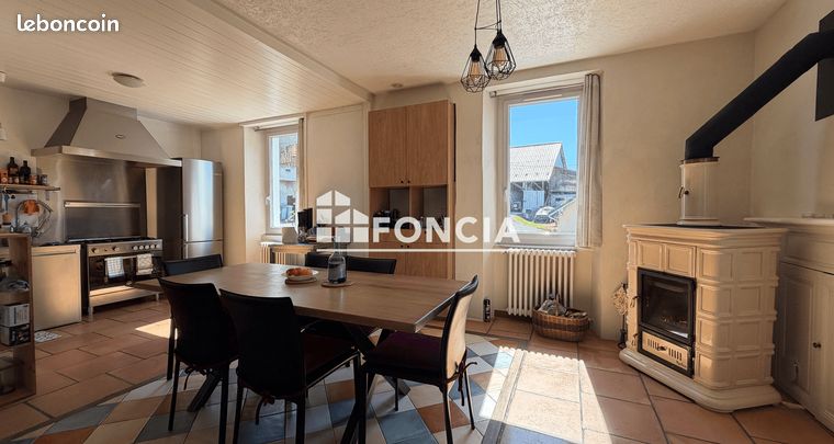 Maison individuelle sur 1796 m2 de terrain