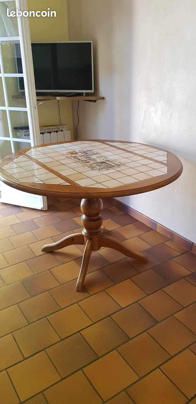 Table ronde (image 1)