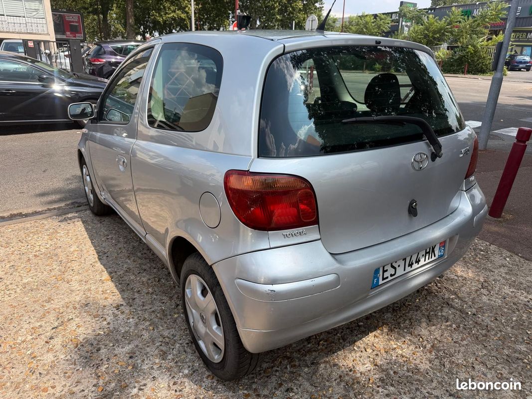 TOYOTA YARIS 85 VVT-i Linéa Luna/PAIEMENT 10X EN CB (image 10)