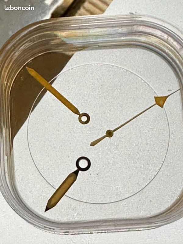 Aiguilles (hands) Pour Mouvement De Montre HEUER Calibre Valjoux 230 - Occasion, Fabrication Suisse