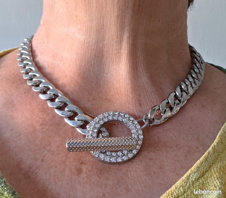 Collier en acier non oxydable et strass (image 1)