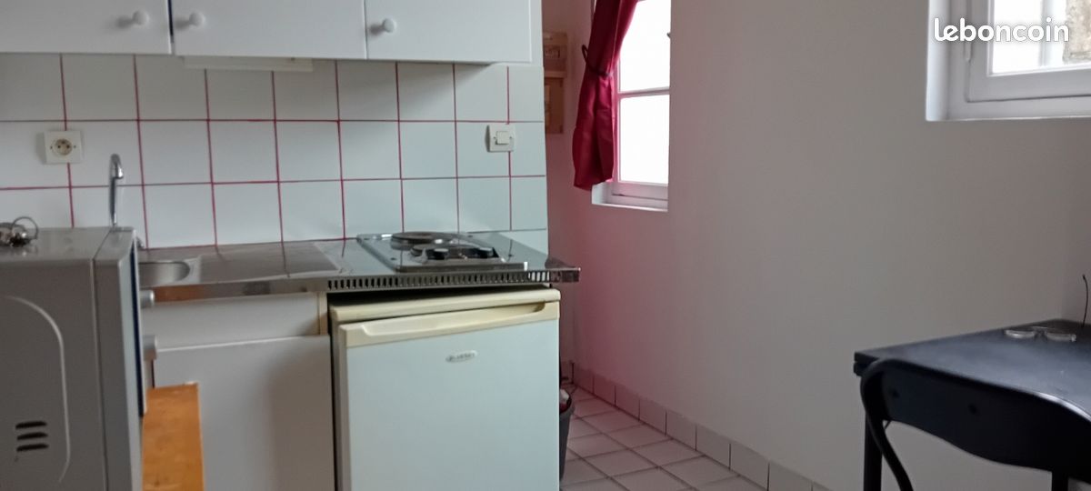 Appartement 1 pièce 13 m² · à Angers · 13 m² · 375 €