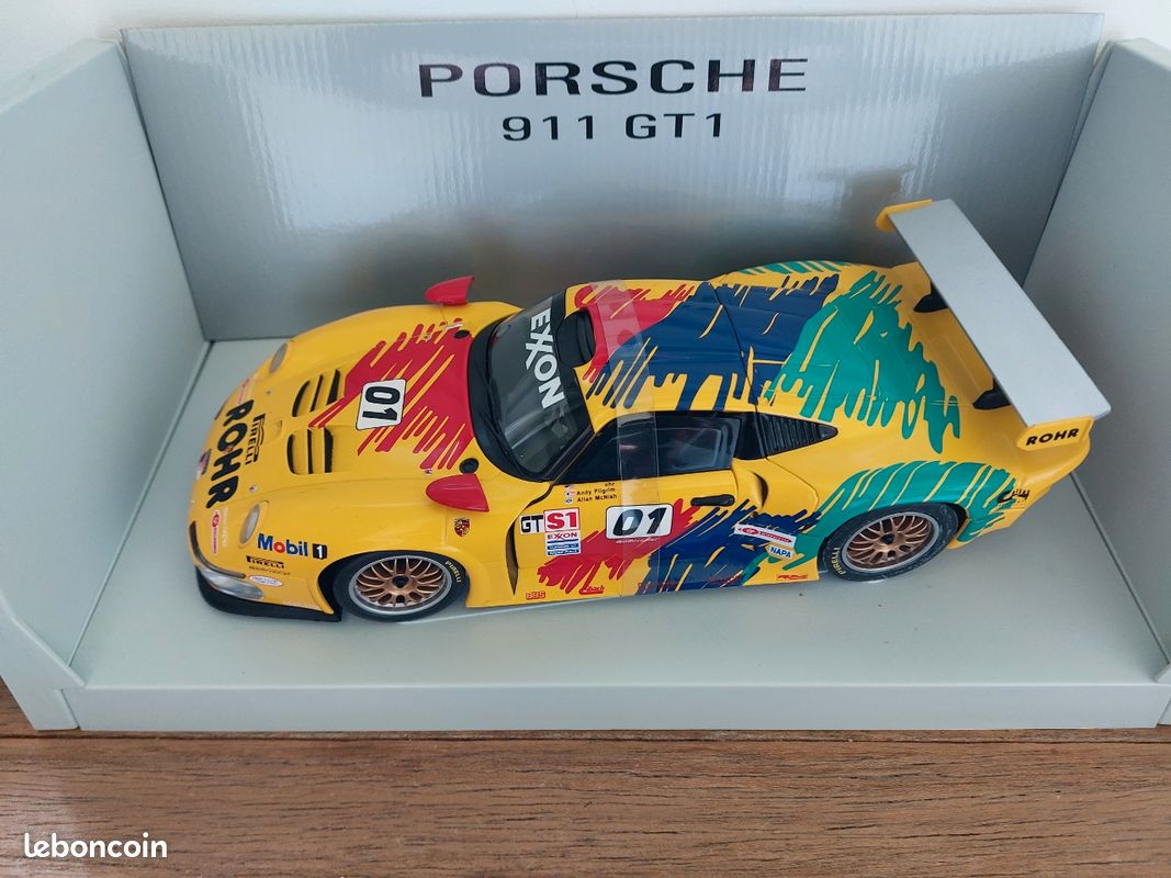 Porsche 911 GT1 1996 Le Mans model