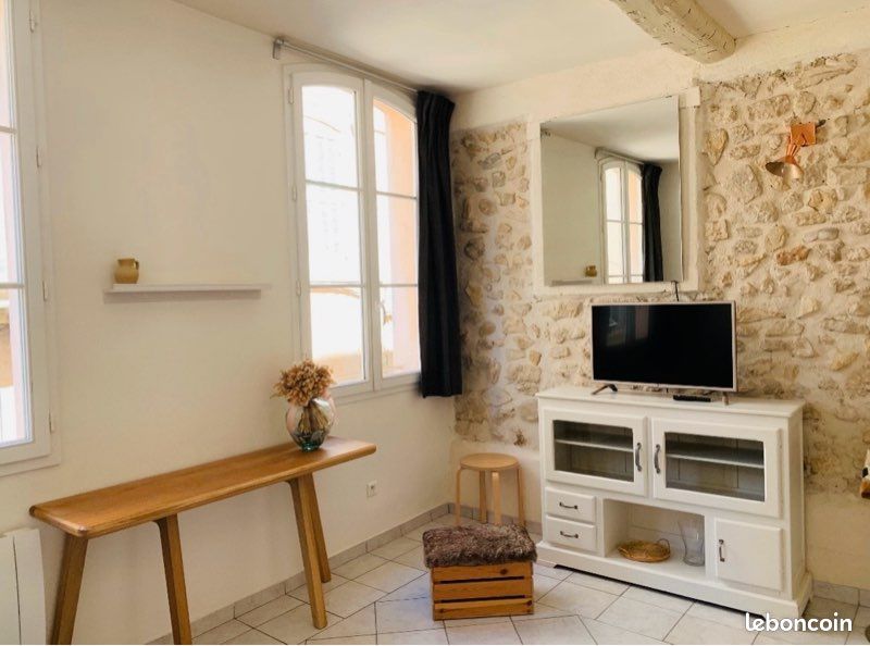 Appartement 2 pièces 28 m² · à Aix-en-Provence · 28 m² · 900 €